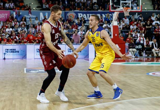 梅开二度 梅开二度