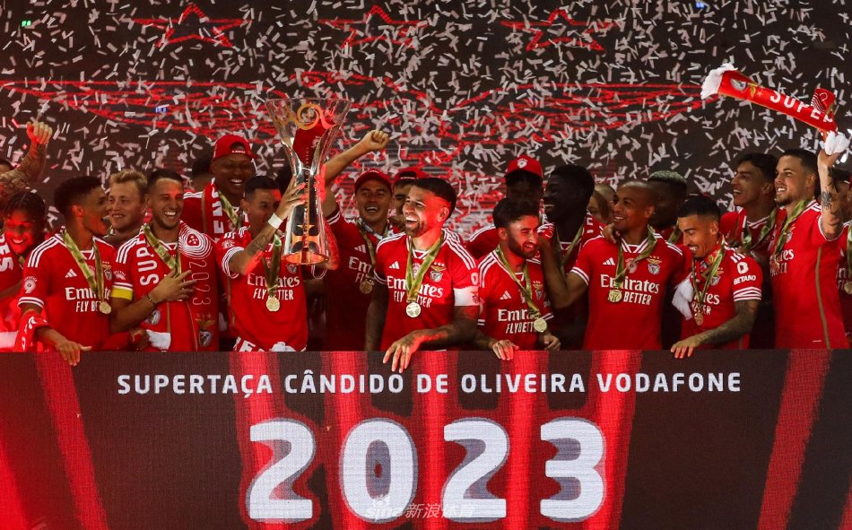 球迷区也响 球迷区也响