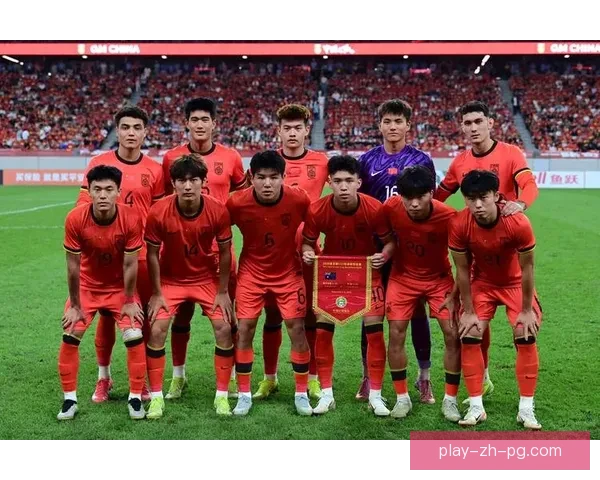 亚洲杯战报:球场风云再起,胜负悬念唯尘埃。 亚洲杯战报:球场风云再起,胜负悬念唯尘埃。