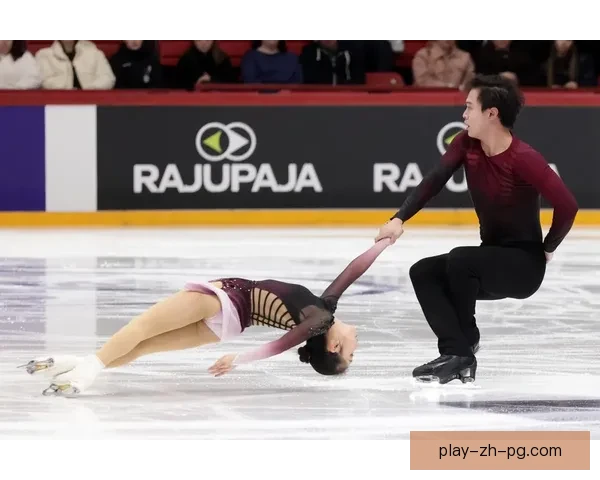 世界滑冰大奖赛：冰上精英群星璀璨