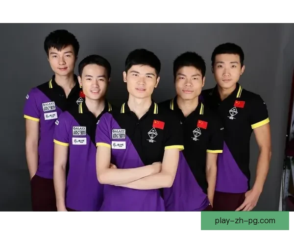 冰球对战技术策略解析及比赛战术研究