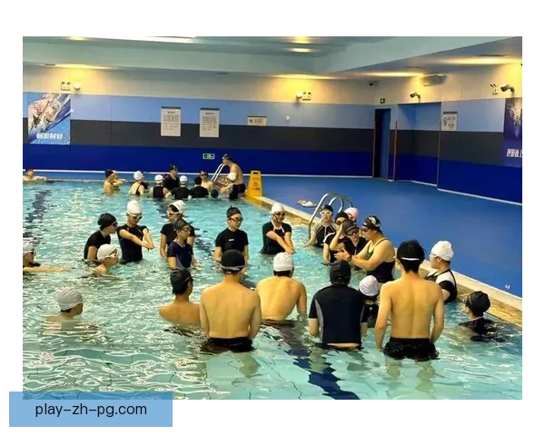 游泳学堂:提升技巧,畅游泳池 游泳学堂:提升技巧,畅游泳池