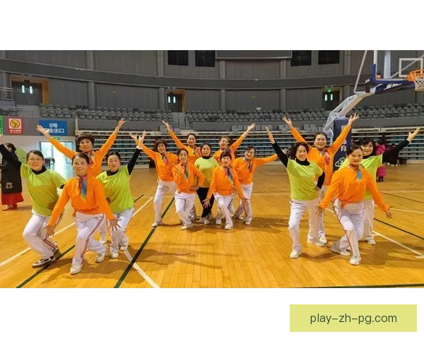 激情碰撞，绝技飞舞：乒乓球杯赛风云录